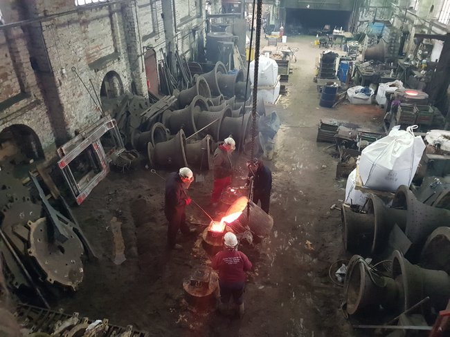 ../previews/025-26-pouring-of-second-bell-2.jpg.medium.jpeg